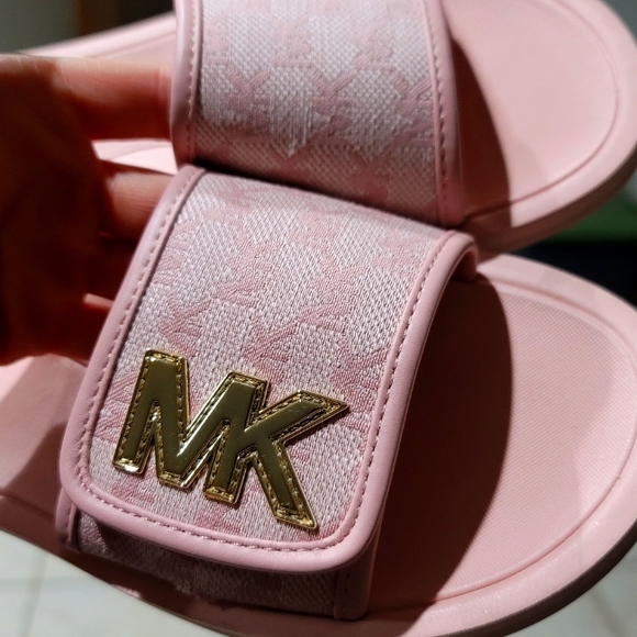 Slides / Sandals - Picture 2 of 2